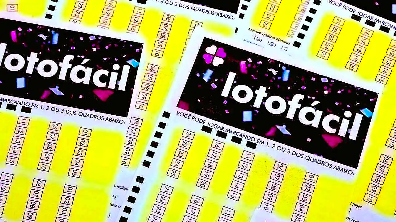 Concurso 3772 da Lotofácil, com resultado dos números sorteados nesta quarta-feira, 26/08, bem como prêmios de todas as faixas de acerto. Soma do total de apostas realizadas, e análises econômicas, financeiras e lotéricas tanto sobre as ganhadoras quanto perdedoras, com base na arrecadação.