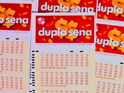 Concurso 3003 da Dupla Sena, com resultado dos números sorteados na segunda-feira, 31/08, bem como prêmios de todas as faixas de acerto. Soma do total de apostas realizadas, e análises econômicas, financeiras e lotéricas tanto sobre as ganhadoras quanto perdedoras, com base na arrecadação