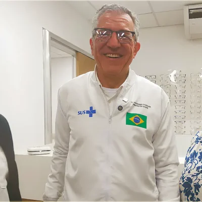 Rodrigo Neves, prefeito de Niterói; Alexandre Padrilha, ministro da Saúde, e Ilza Fellows,l secretária de Saúde, em evento na manhã deste sábado no Super Centro de Saúde em Piratininga, na Região Oceânica