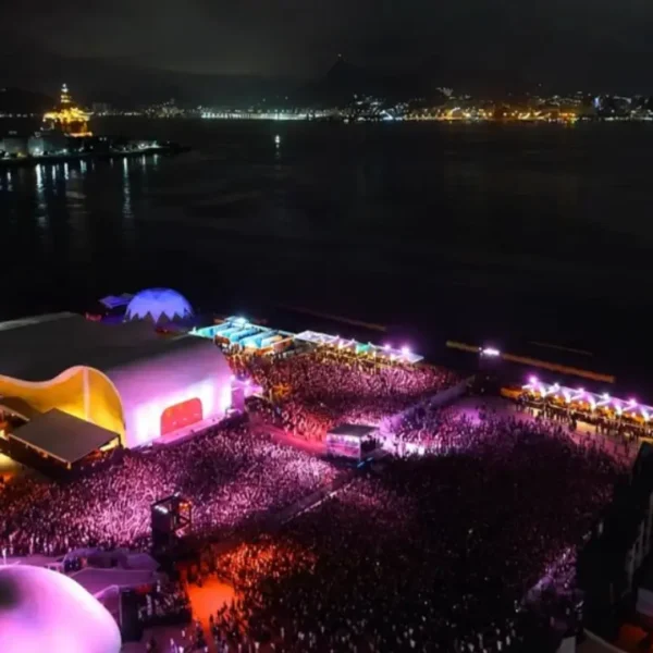 Imagem de apoio para reportagem sobre o show de Anitta em Niterói, única parada fluminense da Equilibrivm Tour, com ingressos esgotados e transmissão nacional pelo Multishow, Globoplay e TV Globo