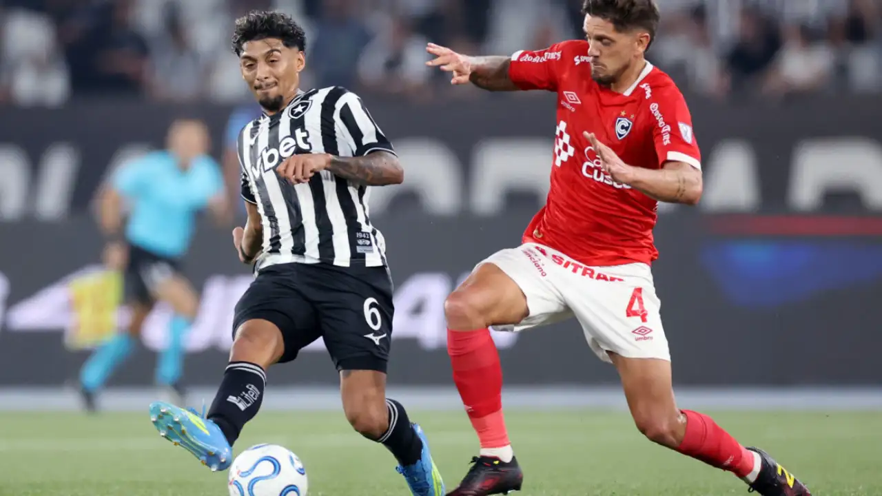 Danilo Pereira comemora gol do Botafogo contra o Cienciano pela Copa Sul-Americana