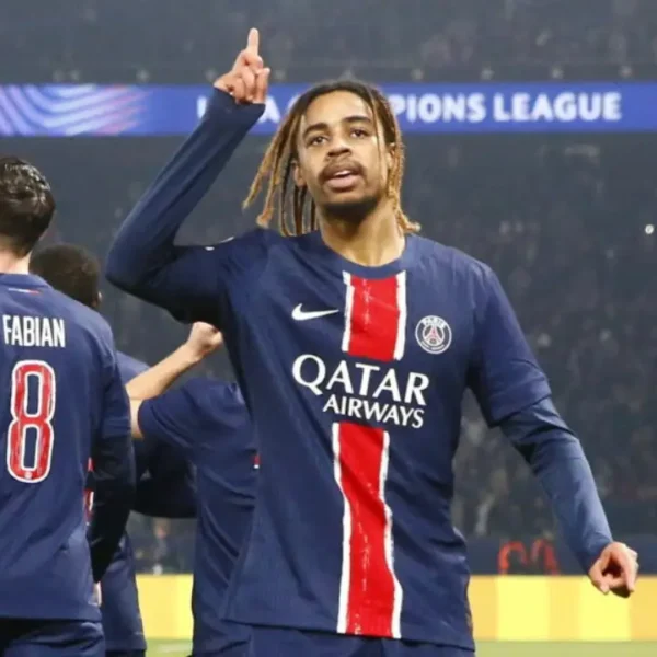 Bradley Barcola em ação pelo Paris Saint-Germain