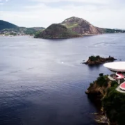 Museu de Arte Contemporânea de Niterói é um museu de arte contemporânea brasileira localizado na cidade de Niterói. Atividade cultural comunitária do Programa Brotaí em Niterói