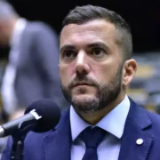 Imagem do Deputado federal Carlos Jordy (PL-RJ), no plenário da Câmara