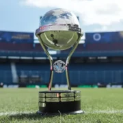 Troféu da Copa Sul-Americana de 2026, com Vasco x Olimpia, Santos x Macará e Cienciano x Botafogo pelos jogos de ida das oitavas de final