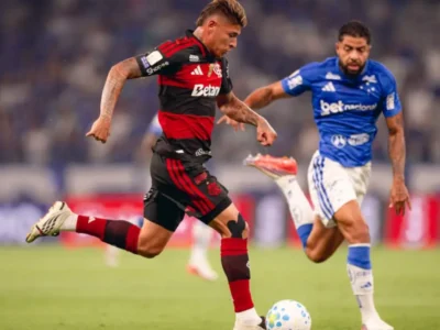 Matheus Pereira comemora gol da vitória do Cruzeiro sobre o Flamengo no Mineirão