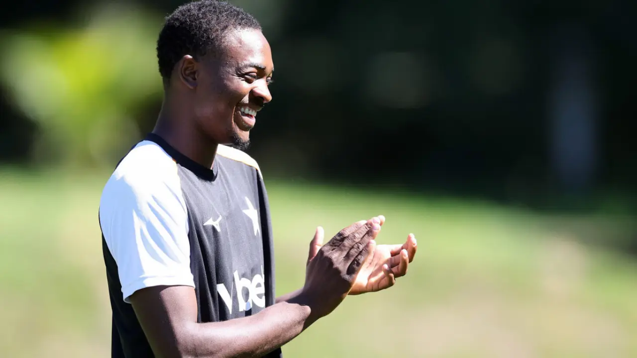 Imagem do jogador Domingos Andrade durante treino pelo Botafogo