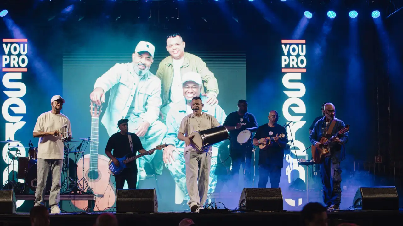 Público acompanha show em festa gratuita no Campo do Esporte Clube de Inoã, em Maricá Público acompanha show em festa gratuita no Campo do Esporte Clube de Inoã, em Maricá