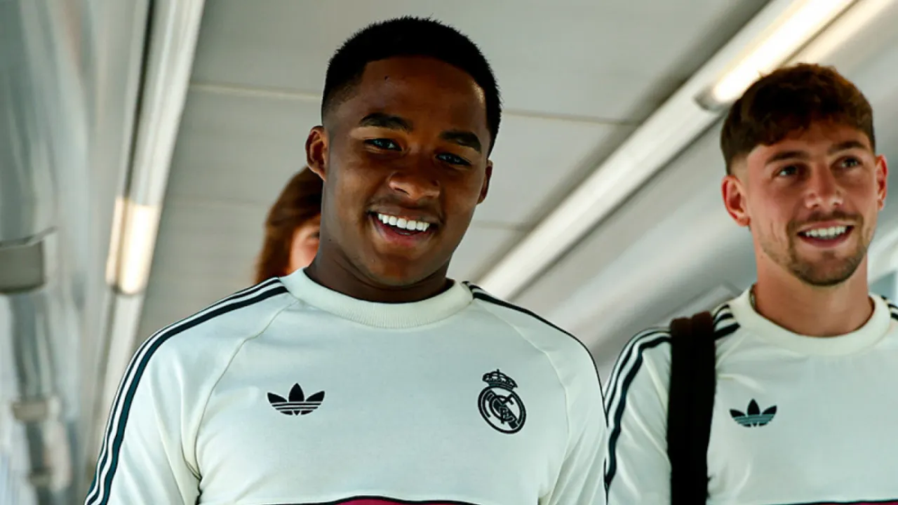 Endrick em ação pelo Real Madrid durante a pré-temporada. Aos 20 anos, o atacante brasileiro retornou depois de seis meses no Lyon, ganhou oportunidades com José Mourinho e recebeu a camisa 9 para a temporada 2026/27 Endrick em ação pelo Real Madrid durante a pré-temporada. Aos 20 anos, o atacante brasileiro retornou depois de seis meses no Lyon, ganhou oportunidades com José Mourinho e recebeu a camisa 9 para a temporada 2026/27
