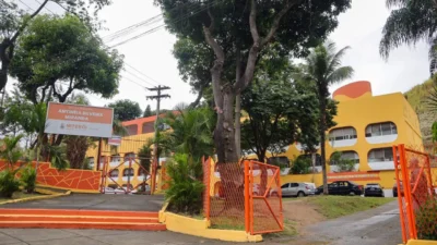 Escola Municipal Antineia Silveira Miranda, no Caramujo, que passará a adotar currículo com presença ampliada do esporte