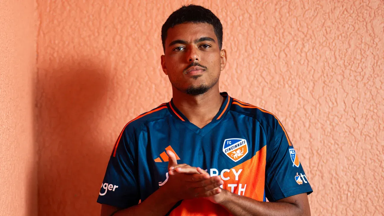 Evander volta ao radar do Flamengo para reforçar o meio-campo Evander volta ao radar do Flamengo para reforçar o meio-campo
