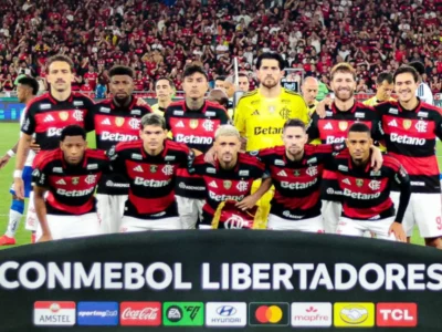 Jogadores do Flamengo durante campanha na Libertadores de 2026