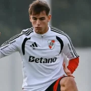 Joaquín Freitas durante treinamento do River Plate em meio à negociação com o Flamengo