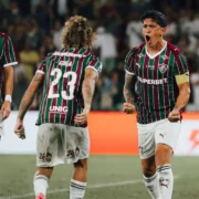 Germán Cano comemora o gol que decidiu Fluminense x Palmeiras pela 23ª rodada do Campeonato Brasileiro de 2026. O Tricolor venceu por 3 a 2 e encerrou uma sequência de oito partidas sem vitória