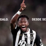 Fred na apresentação como reforço do Atlético-MG. O volante de 33 anos retornou ao Brasil após 13 anos no exterior e vestirá a camisa 7 do Galo