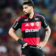 Imagem do jogador Lucas Paquetá durante partida oficial pelo Flamengo