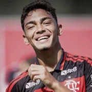 Josmar durante atividade pelas categorias de base do Flamengo