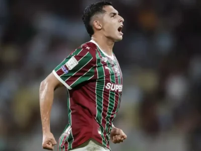 Kevin Serna durante partida pelo Fluminense