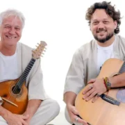 Imagem de apoio para reportagem sobre a gravação do DVD “Embaralhando 7”, de Léo Pinheiro e Sergio Chiavazzoli, no Theatro Municipal de Niterói, com participações especiais e ingresso solidário