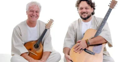 Imagem de apoio para reportagem sobre a gravação do DVD “Embaralhando 7”, de Léo Pinheiro e Sergio Chiavazzoli, no Theatro Municipal de Niterói, com participações especiais e ingresso solidário