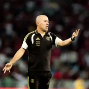 Leonardo Jardim durante partida do Flamengo pelo Campeonato Brasileiro