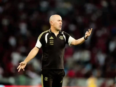 Leonardo Jardim durante partida do Flamengo pelo Campeonato Brasileiro