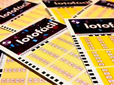 Concurso 3771 da Lotofácil, com resultado dos números sorteados no terça-feira, 25/08, bem como prêmios de todas as faixas de acerto. Soma do total de apostas realizadas, e análises econômicas, financeiras e lotéricas tanto sobre as ganhadoras quanto perdedoras, com base na arrecadação.