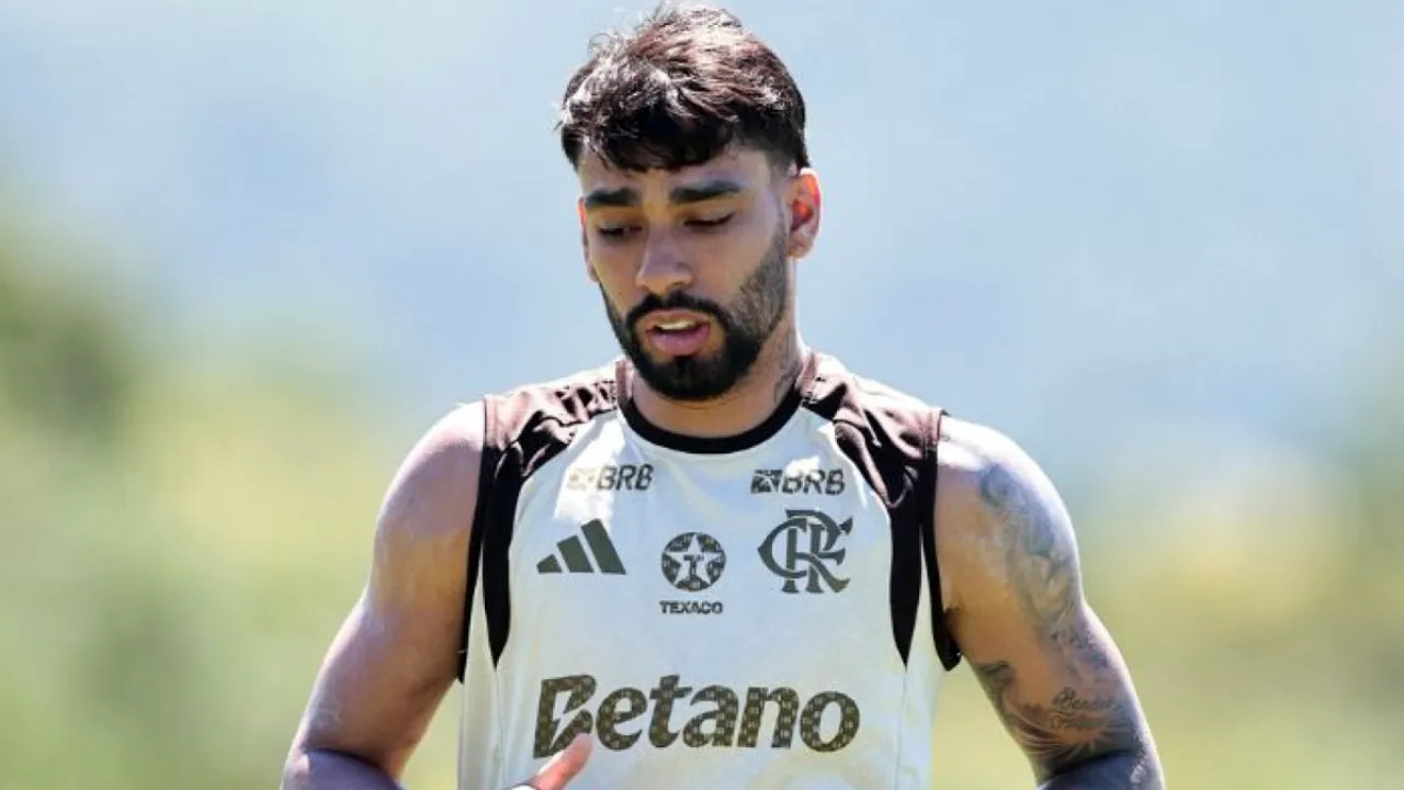 Lucas Paquetá custou R$ 315,6 milhões ao Flamengo entre direitos, luvas e intermediação Lucas Paquetá custou R$ 315,6 milhões ao Flamengo entre direitos, luvas e intermediação
