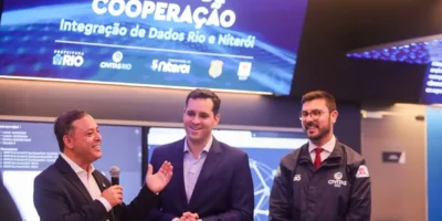 Encontro em Niterói reúne representantes internacionais durante negociação de projeto de resiliência urbana com o CAF