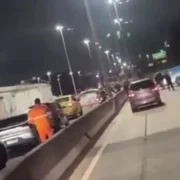 Policiais militares participam de operação no Complexo de Israel, na Zona Norte do Rio