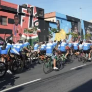 Ciclistas participam de passeio ciclístico em São Gonçalo no trajeto do MUVI