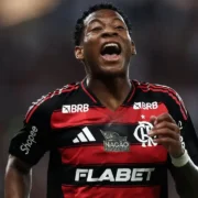 Gonzalo Plata durante partida pelo Flamengo