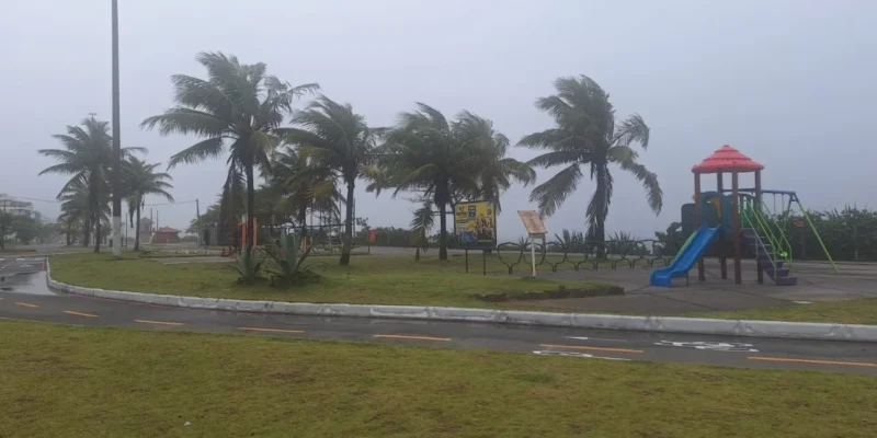 Imagem jornalística sobre a previsão do tempo em Niterói, com aviso de vendaval neste domingo e queda das temperaturas durante o início da semana