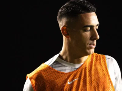 Puma Rodríguez durante vitória do Vasco sobre o Vitória pela Copa do Brasil