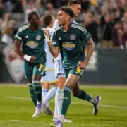 Rafael Navarro em campo pelo Colorado Rapids nos Estados Unidos