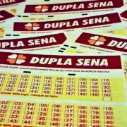 Concurso 3000 da Dupla Sena, com resultado do sorteio adiado de segunda-feira, 24/08 terça-feira, 25/08, bem como prêmios de todas as faixas de acerto| Enzo Carvalho