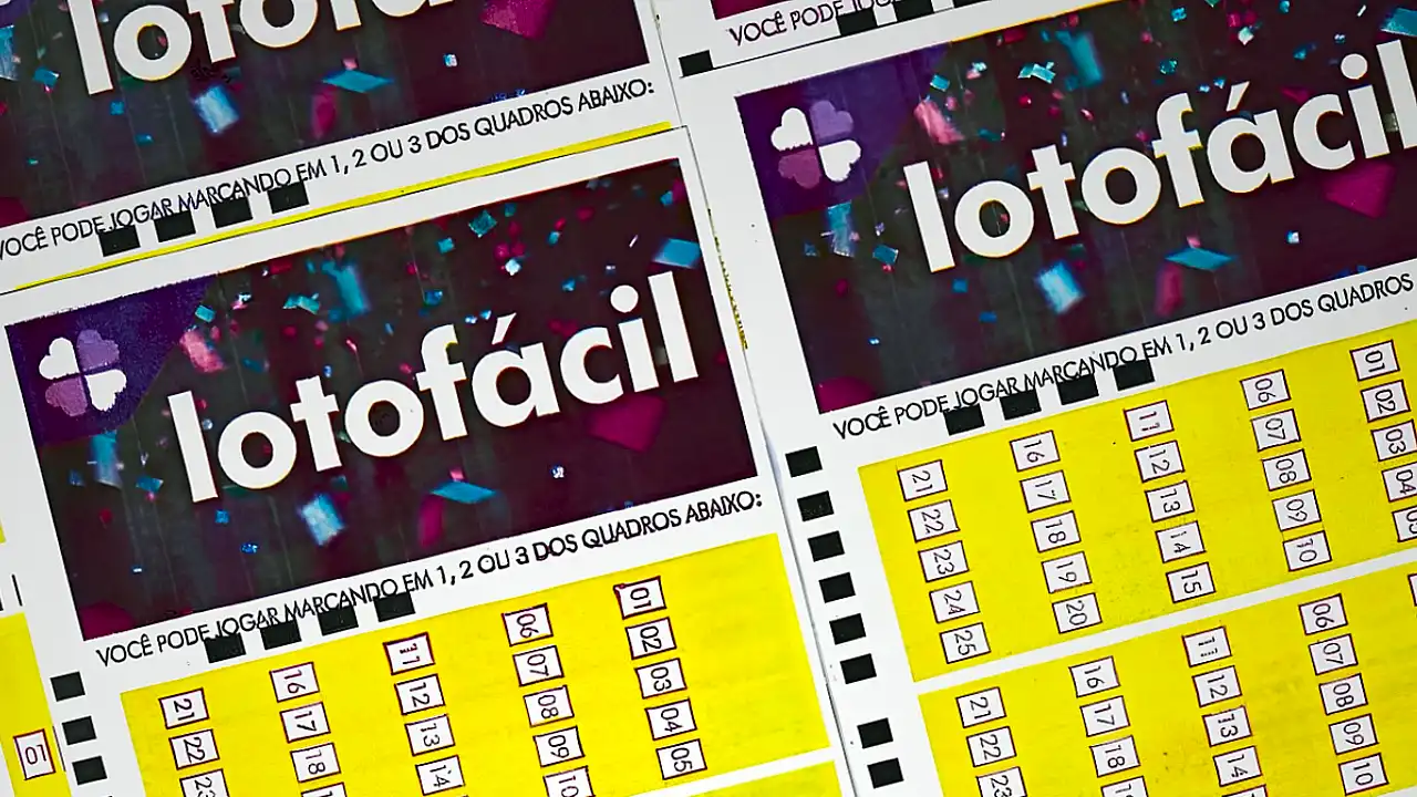 Concurso 3776 da Lotofácil, com resultado dos números sorteados nesta segunda-feira, 31/08, bem como prêmios de todas as faixas de acerto. Soma do total de apostas realizadas, e análises econômicas, financeiras e lotéricas tanto sobre as ganhadoras quanto perdedoras, com base na arrecadação | Enzo Carvalho