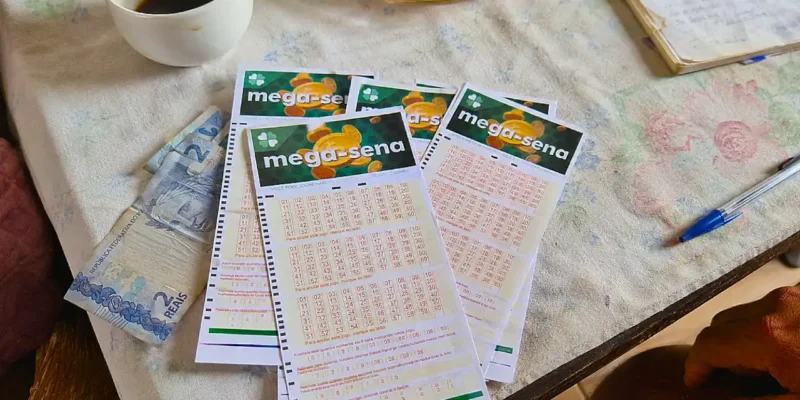 Concurso 3049 da Mega-Sena, com resultado dos números sorteados no quinta-feira, 27/08, bem como prêmios de todas as faixas de acerto. Soma do total de apostas realizadas, e análises econômicas, financeiras e lotéricas tanto sobre as ganhadoras quanto perdedoras, com base na arrecadação.