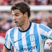 Santiago Sosa treina separado no Racing enquanto negocia com o Vasco