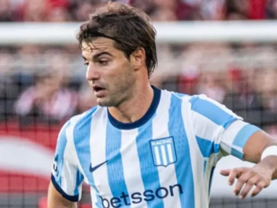 Santiago Sosa treina separado no Racing enquanto negocia com o Vasco
