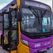 Ônibus novo do Sistema RIO em operação na região de Santa Cruz, Zona Oeste do Rio