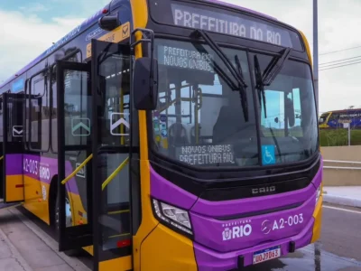 Ônibus novo do Sistema RIO em operação na região de Santa Cruz, Zona Oeste do Rio