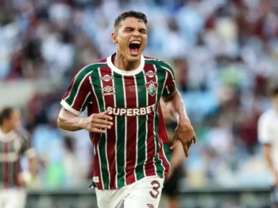 Thiago Silva durante partida do Fluminense