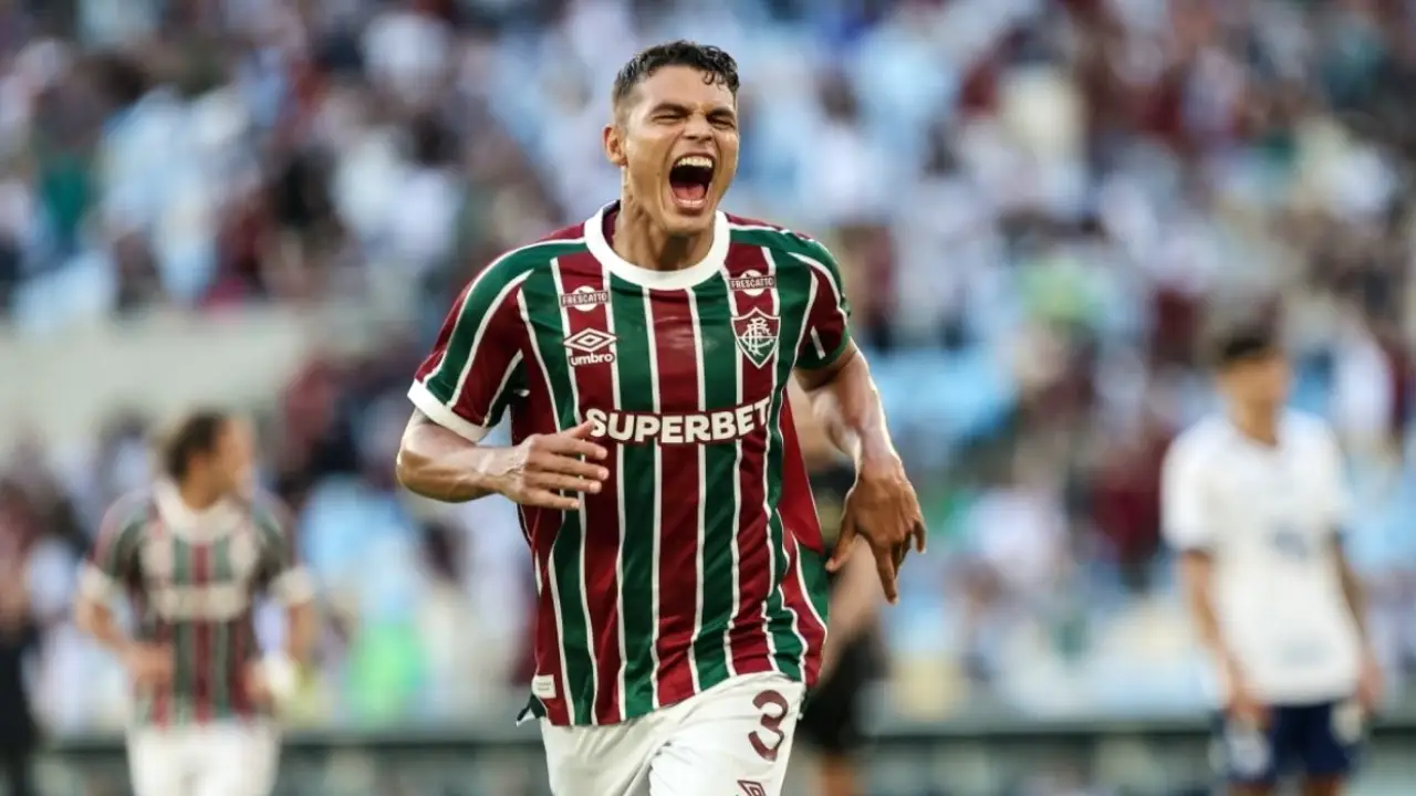 Thiago Silva durante partida do Fluminense