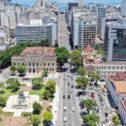 Avenida Amaral Peixoto no Centro de Niterói, onde haverá bloqueios para o desfile de 7 de Setembro