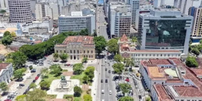 Avenida Amaral Peixoto no Centro de Niterói, onde haverá bloqueios para o desfile de 7 de Setembro