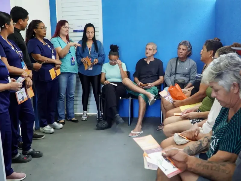 Paciente participa de tratamento gratuito para parar de fumar em unidade de saúde de São Gonçalo