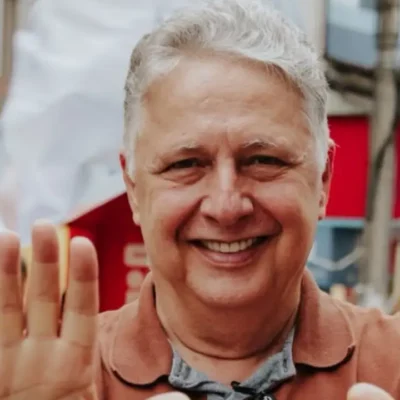 Anthony Garotinho durante atividade política na campanha ao Governo do Rio