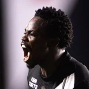 Andrés Gómez comemora gol do Vasco contra o Vitória pela Copa do Brasil