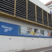 Fachada da unidade Firjan SENAI SESI São Gonçalo, onde estão abertas 75 vagas para cursos profissionalizantes gratuitos